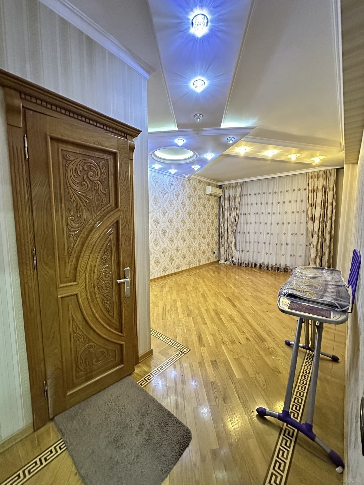 4 otaqlı Yeni tikili, Memar Əcəmi m., Bakı