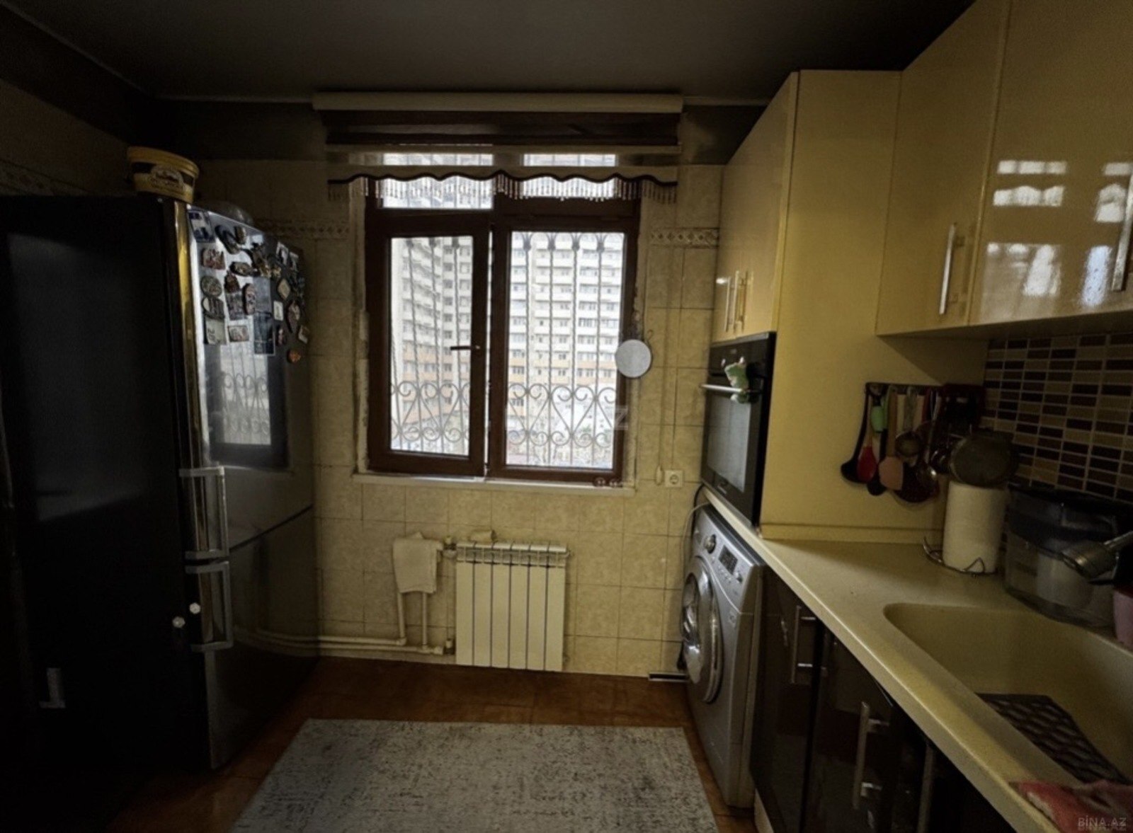 3 otaqlı Köhnə tikili, Şah İsmayıl Xətai m., Bakı