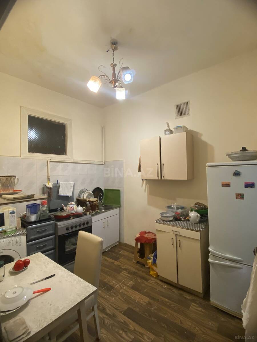 2 otaqlı Köhnə tikili, Bakıxanov q., Bakı