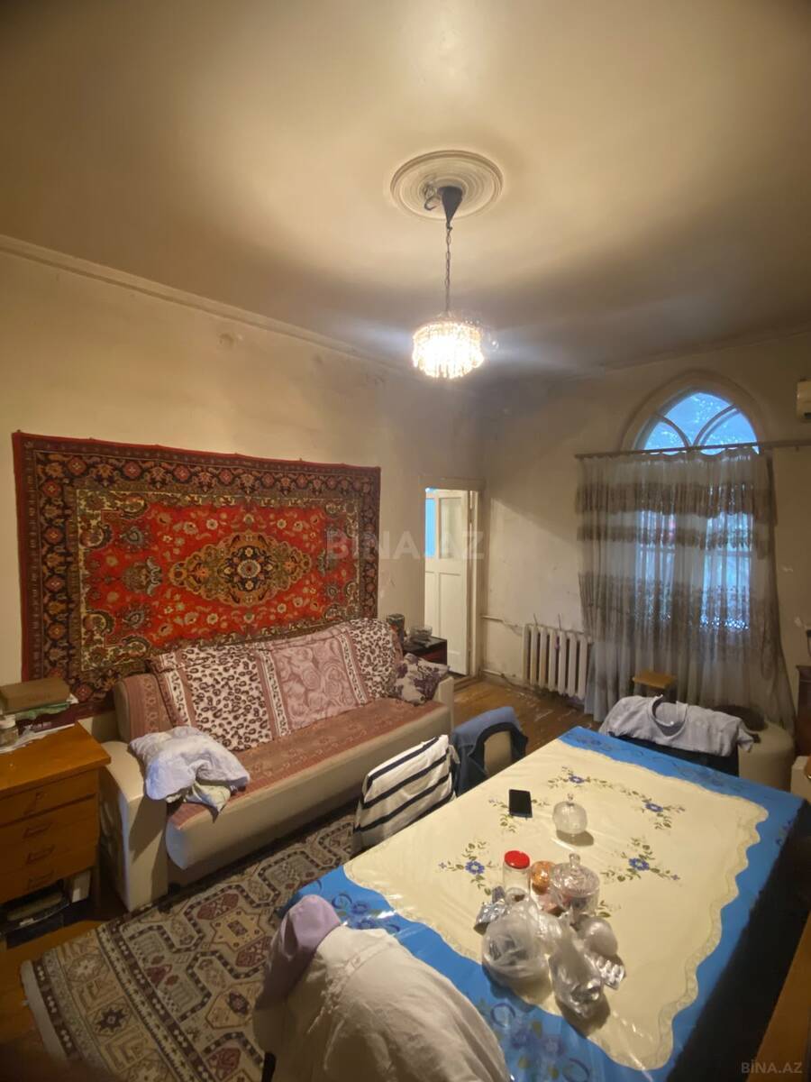 2 otaqlı Köhnə tikili, Bakıxanov q., Bakı