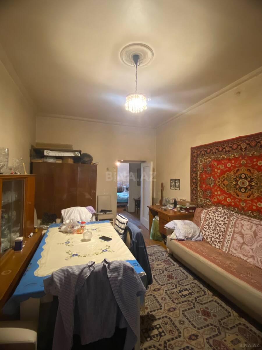 2 otaqlı Köhnə tikili, Bakıxanov q., Bakı