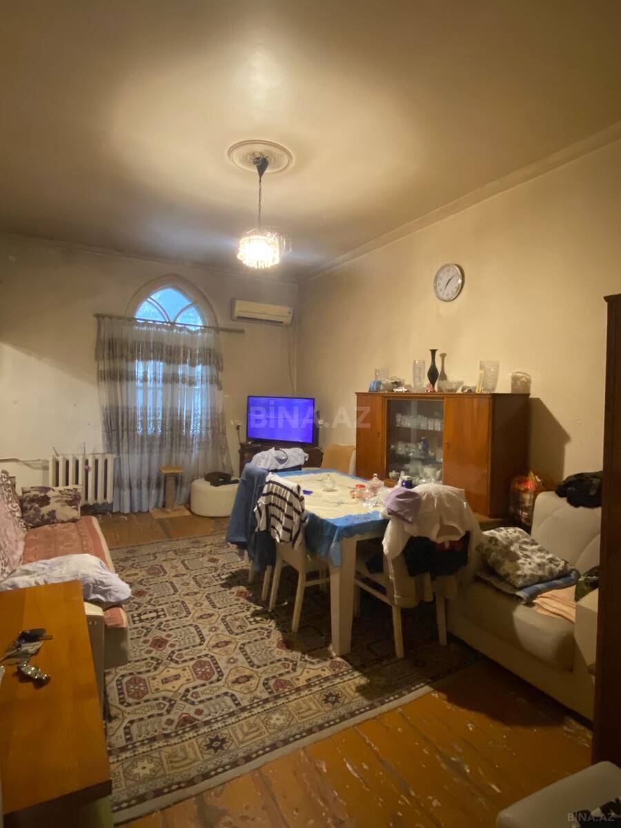 2 otaqlı Köhnə tikili, Bakıxanov q., Bakı