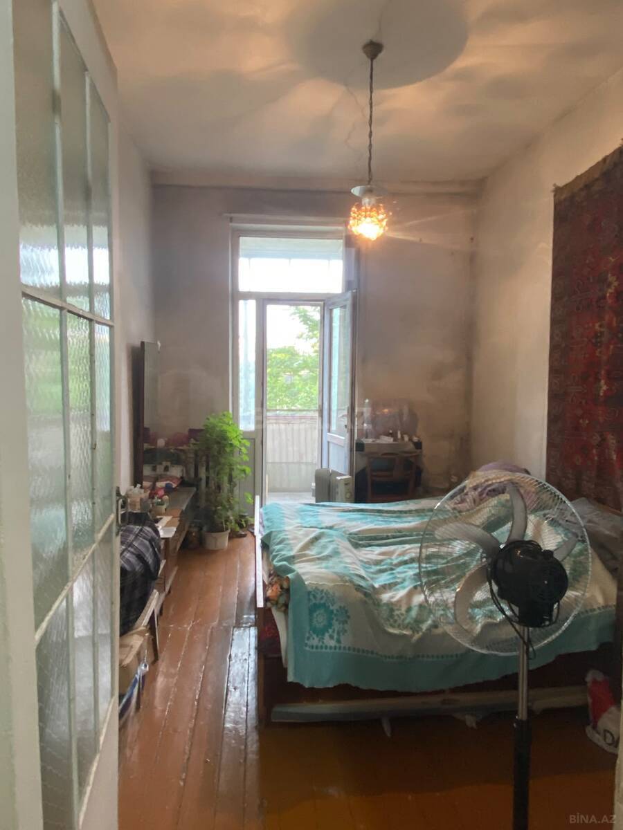 2 otaqlı Köhnə tikili, Bakıxanov q., Bakı
