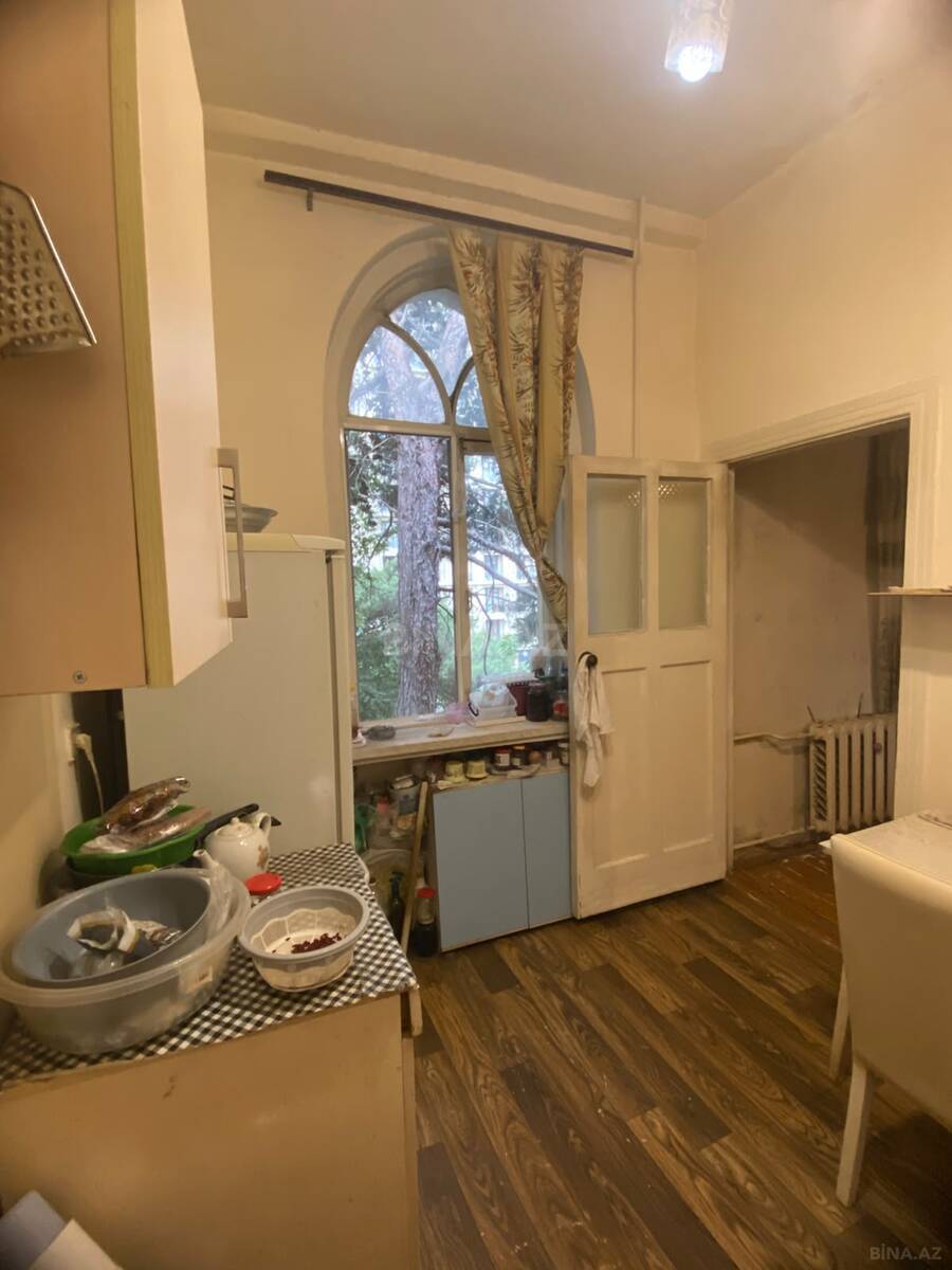 2 otaqlı Köhnə tikili, Bakıxanov q., Bakı