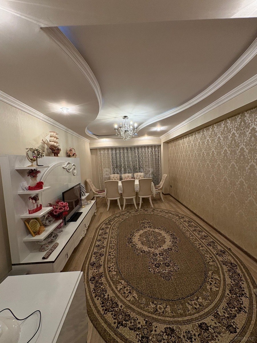 3 otaqlı Yeni tikili, Bakıxanov q., Bakı