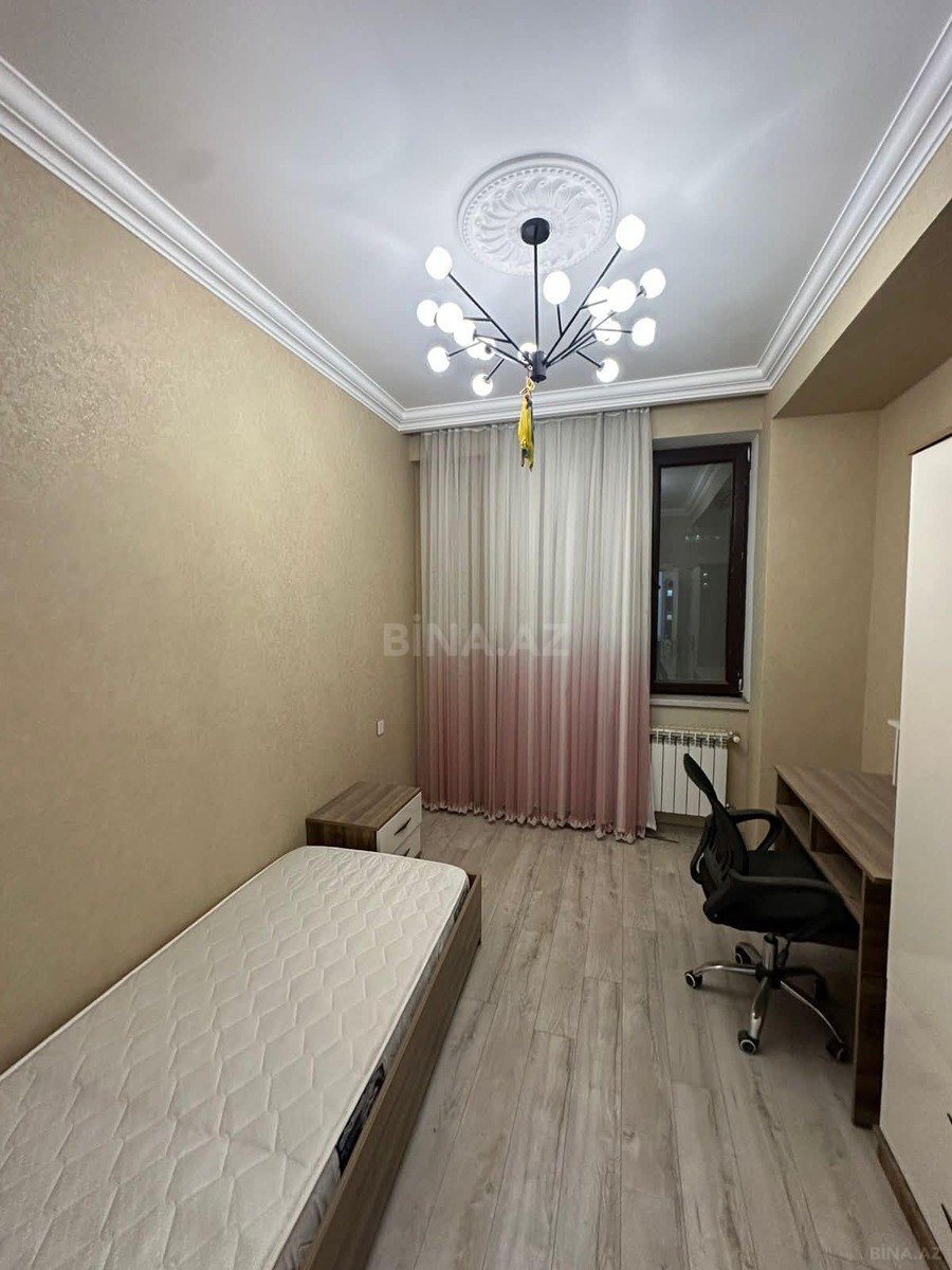 4 otaqlı Yeni tikili, 8 Noyabr m., Bakı