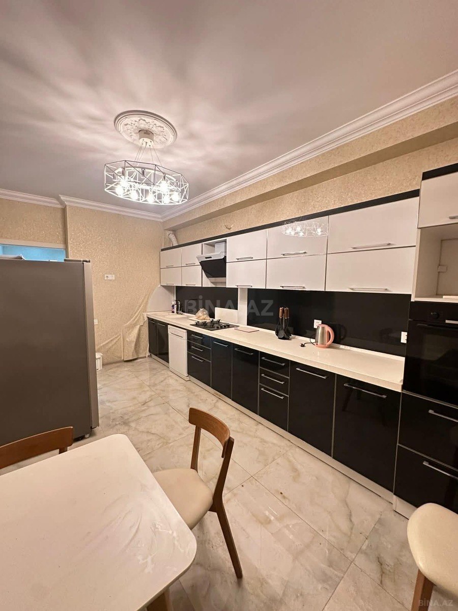 4 otaqlı Yeni tikili, 8 Noyabr m., Bakı