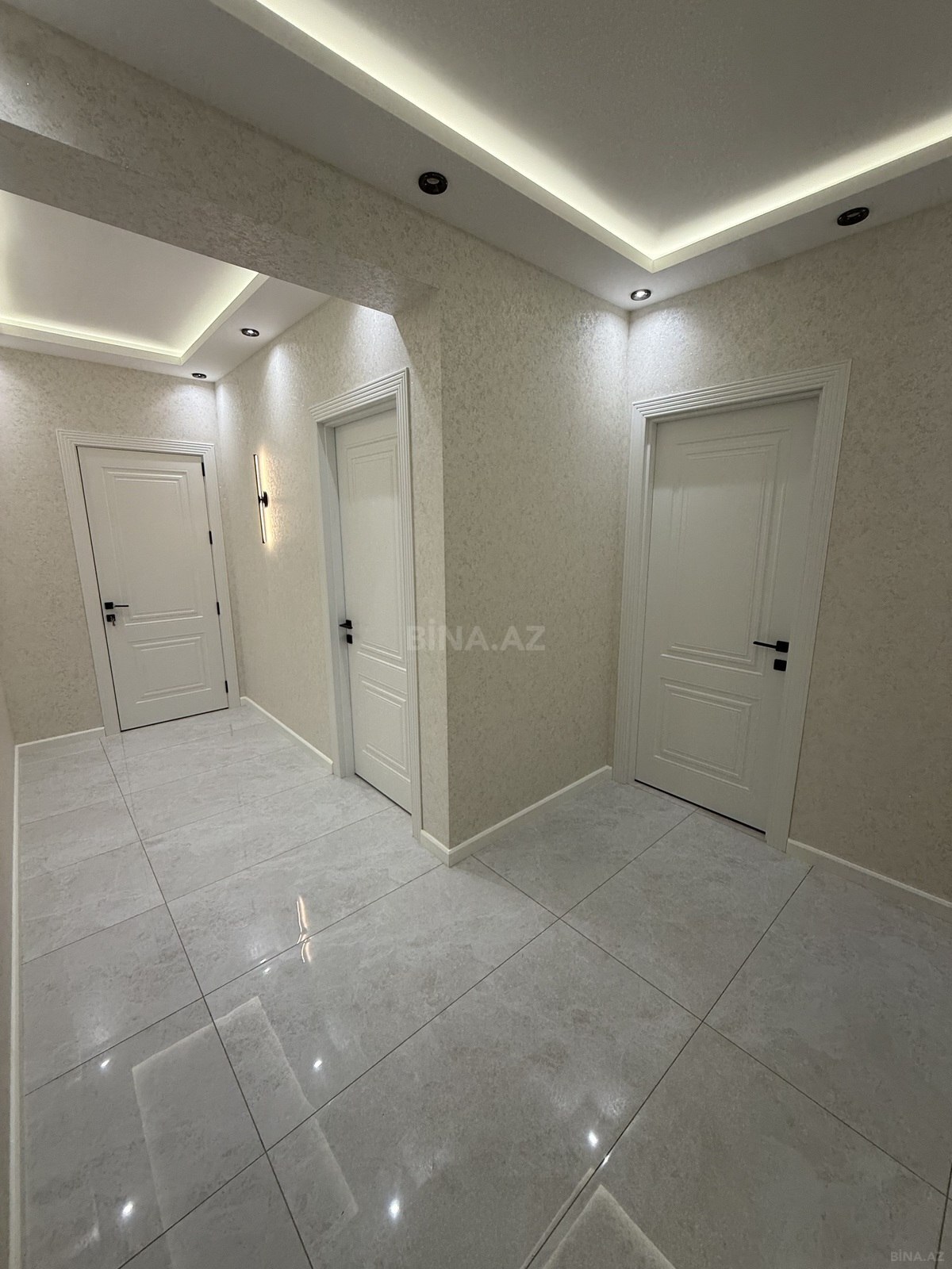 3 otaqlı Yeni tikili, Neftçilər m., Bakı