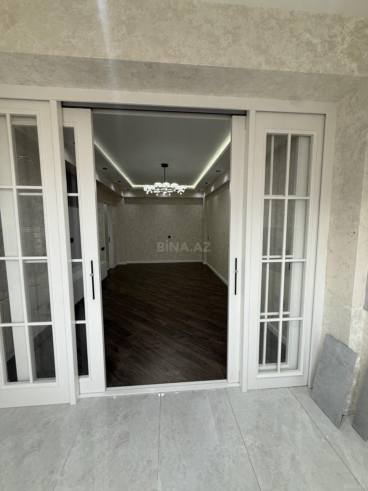 3 otaqlı Yeni tikili, Neftçilər m., Bakı