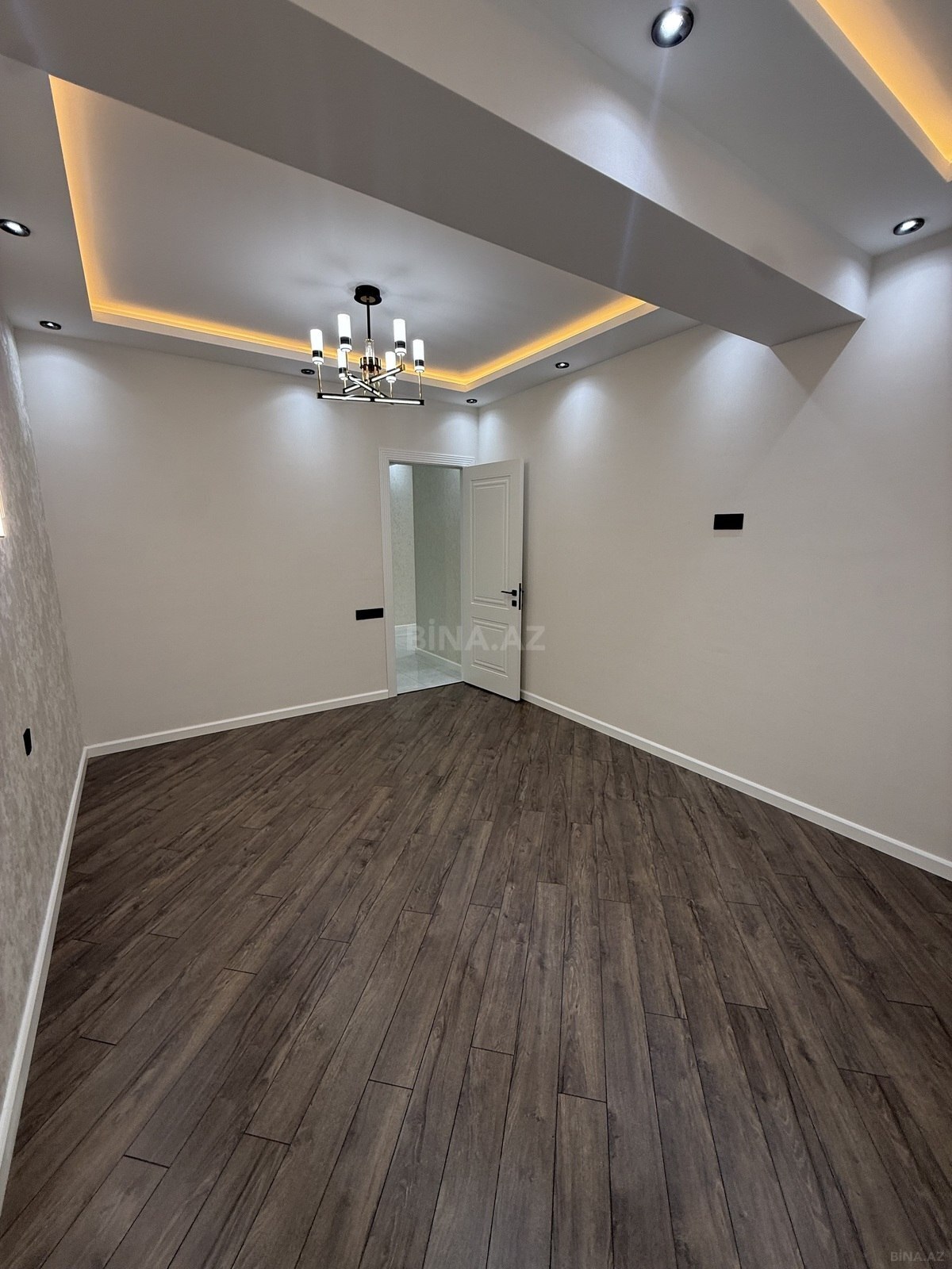 3 otaqlı Yeni tikili, Neftçilər m., Bakı