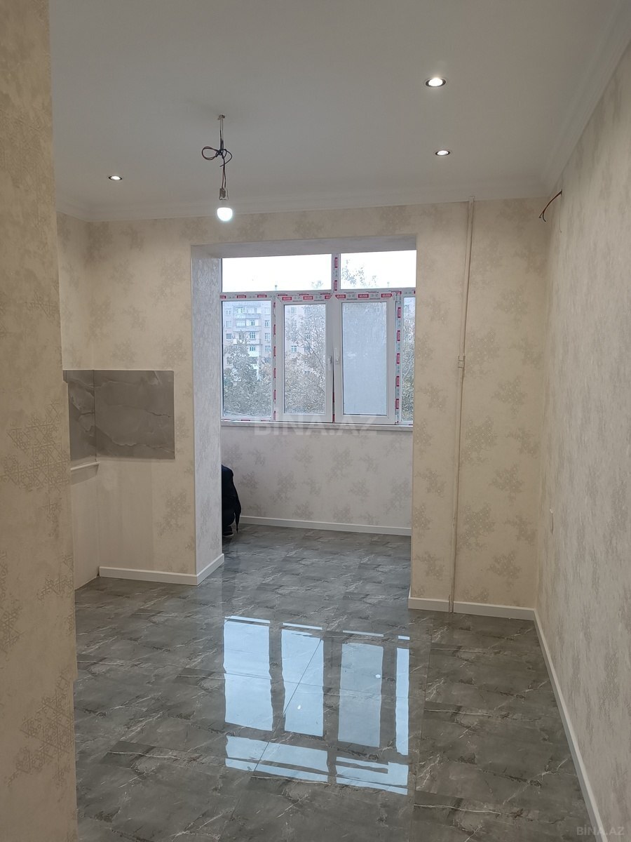 3 otaqlı Köhnə tikili, Xalqlar Dostluğu m., Bakı