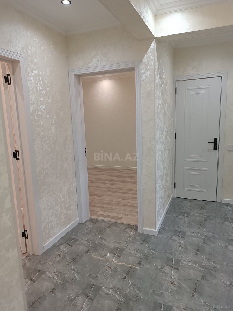 3 otaqlı Köhnə tikili, Xalqlar Dostluğu m., Bakı