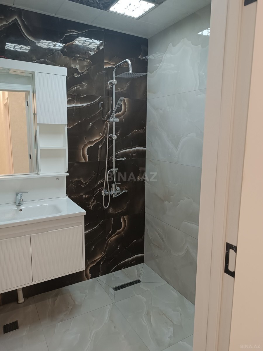 3 otaqlı Köhnə tikili, Xalqlar Dostluğu m., Bakı