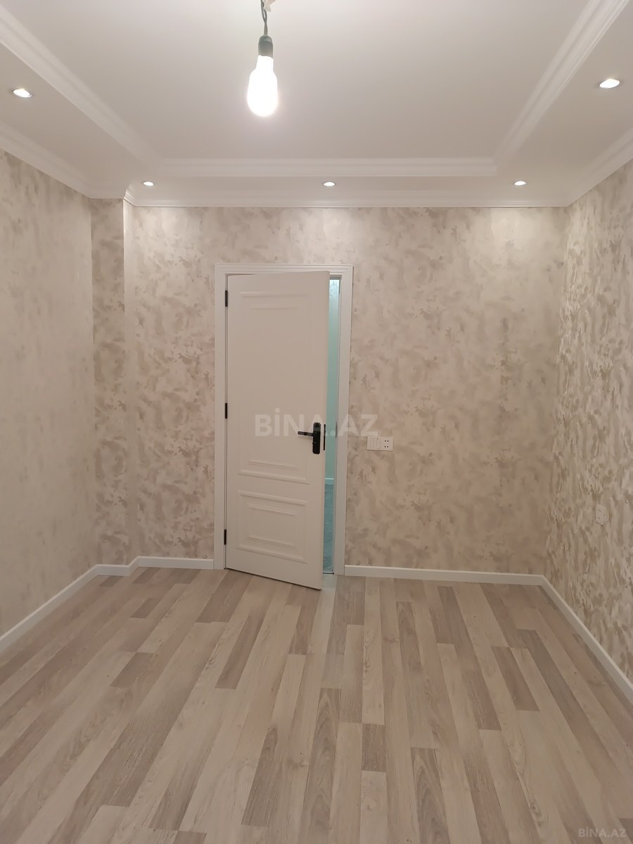 3 otaqlı Köhnə tikili, Xalqlar Dostluğu m., Bakı
