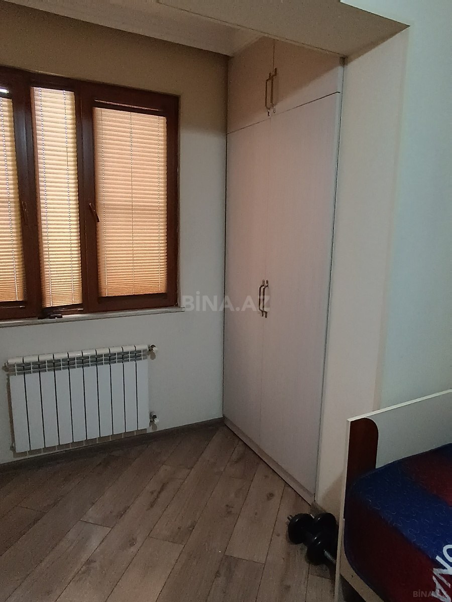 3 otaqlı Köhnə tikili, Həzi Aslanov m., Bakı