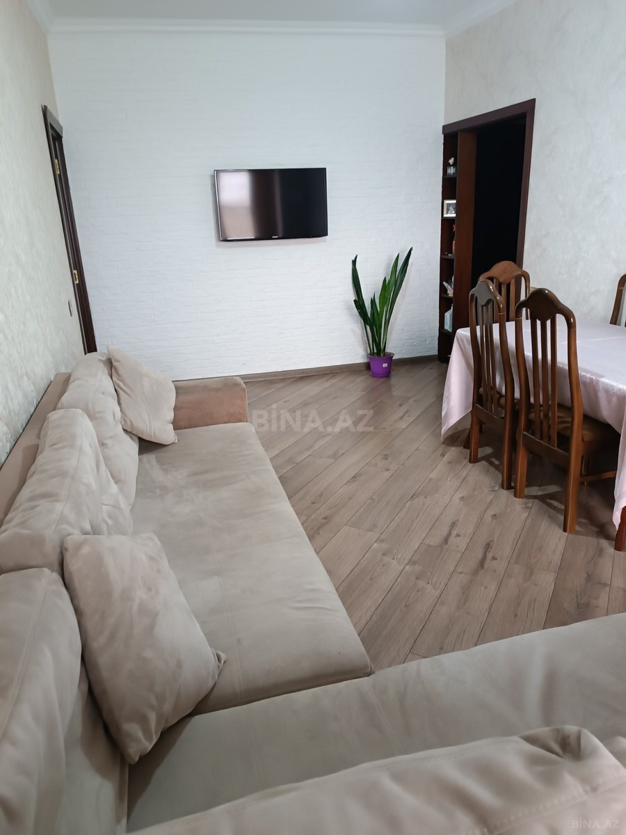 3 otaqlı Köhnə tikili, Həzi Aslanov m., Bakı