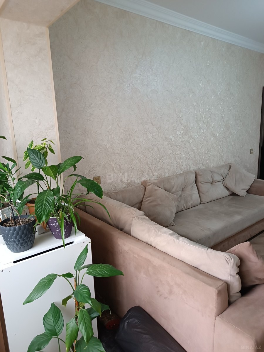 3 otaqlı Köhnə tikili, Həzi Aslanov m., Bakı