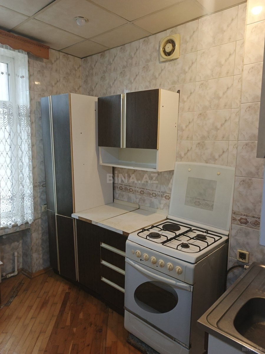 3 otaqlı Köhnə tikili, Azadlıq Prospekti m., Bakı