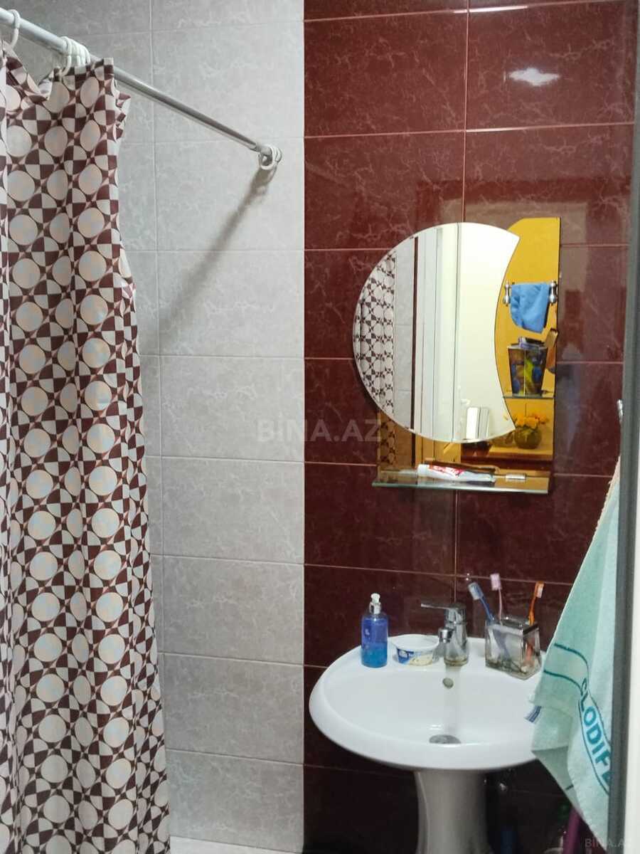 3 otaqlı Köhnə tikili, Həzi Aslanov m., Bakı