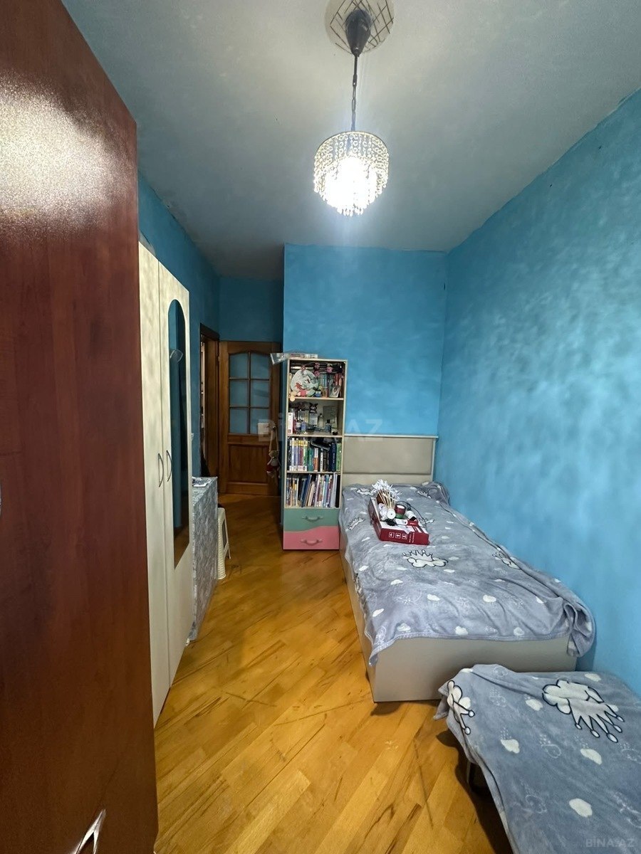 2 otaqlı Köhnə tikili, Memar Əcəmi m., Bakı