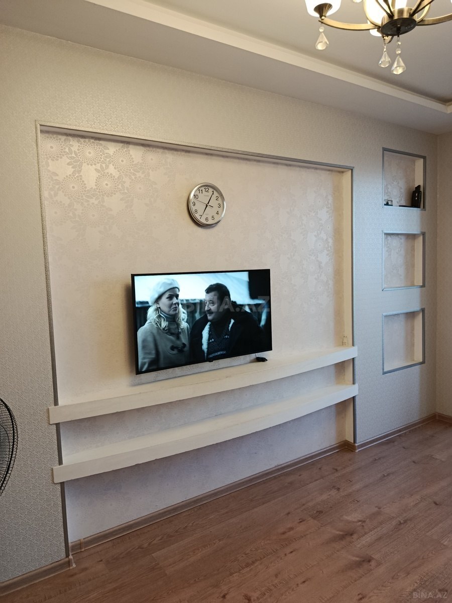 3 otaqlı Köhnə tikili, Bakıxanov q., Bakı