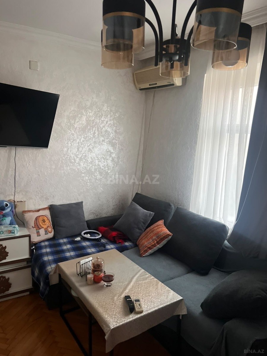 1 otaqlı Köhnə tikili, Bakıxanov q., Bakı