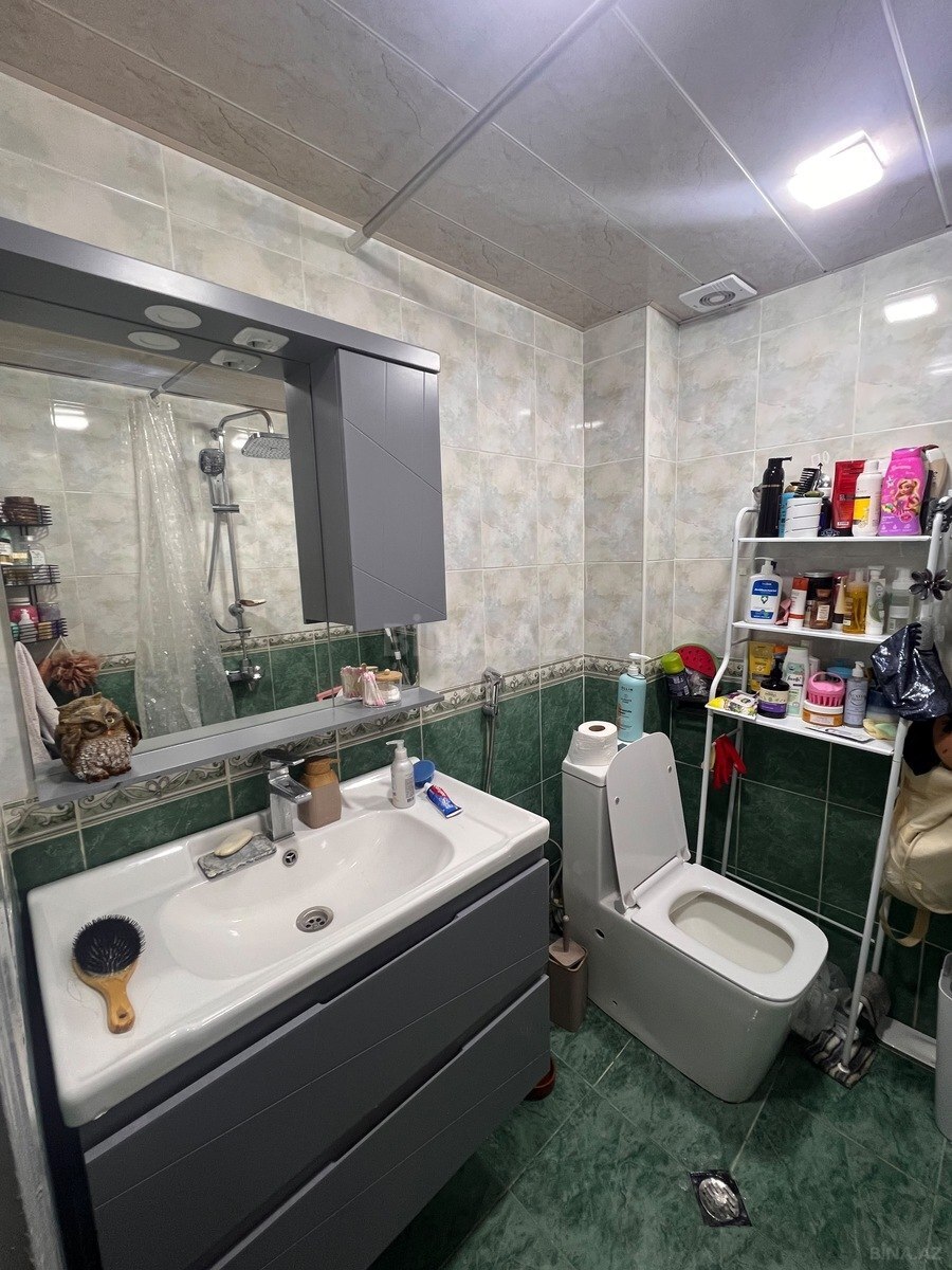 1 otaqlı Köhnə tikili, Bakıxanov q., Bakı