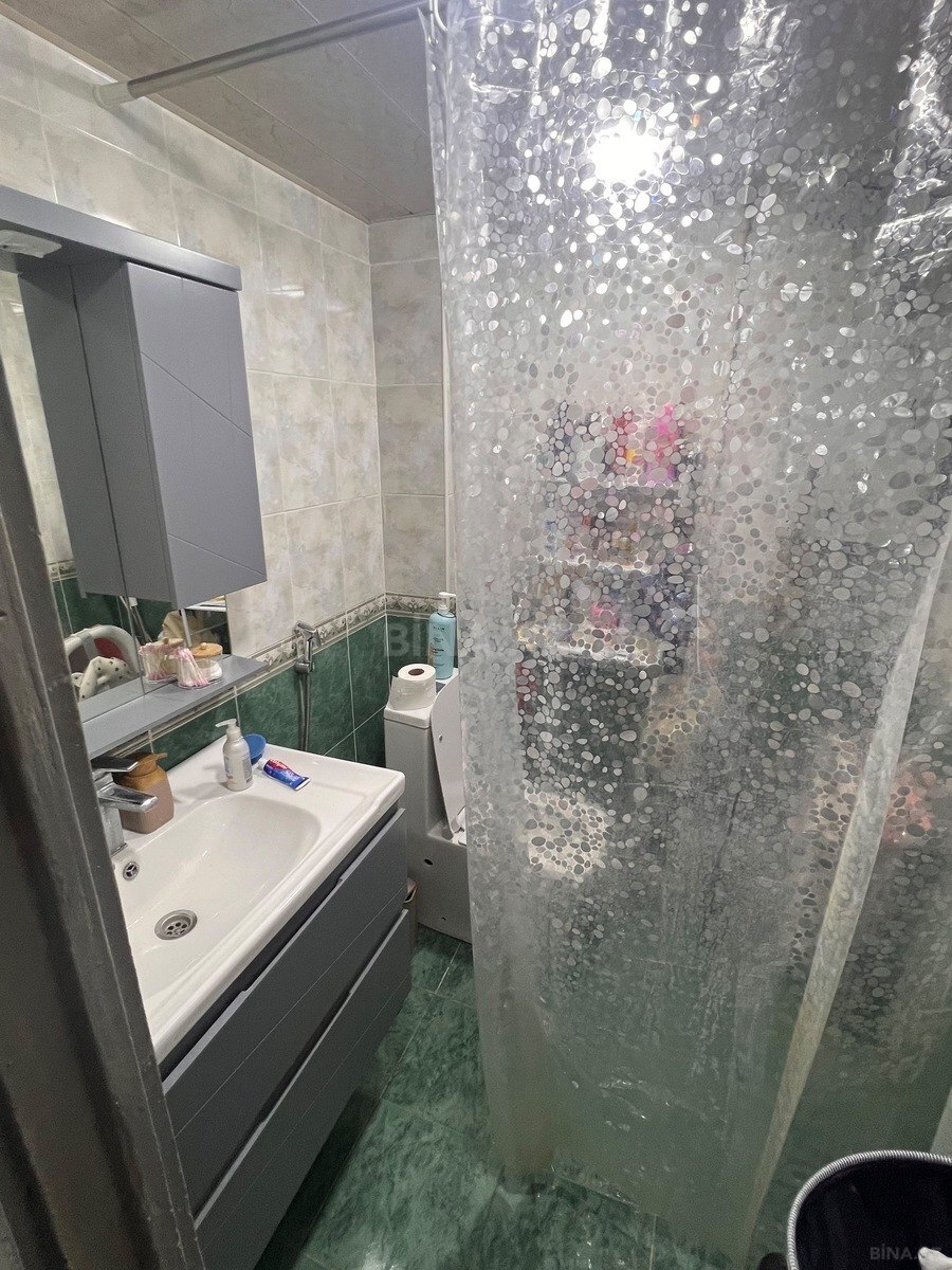 1 otaqlı Köhnə tikili, Bakıxanov q., Bakı