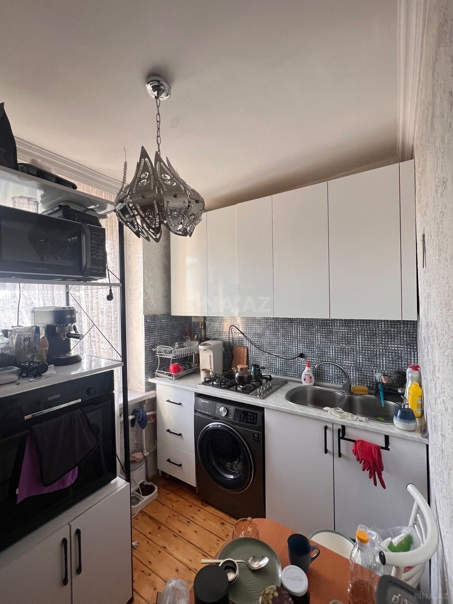 1 otaqlı Köhnə tikili, Bakıxanov q., Bakı