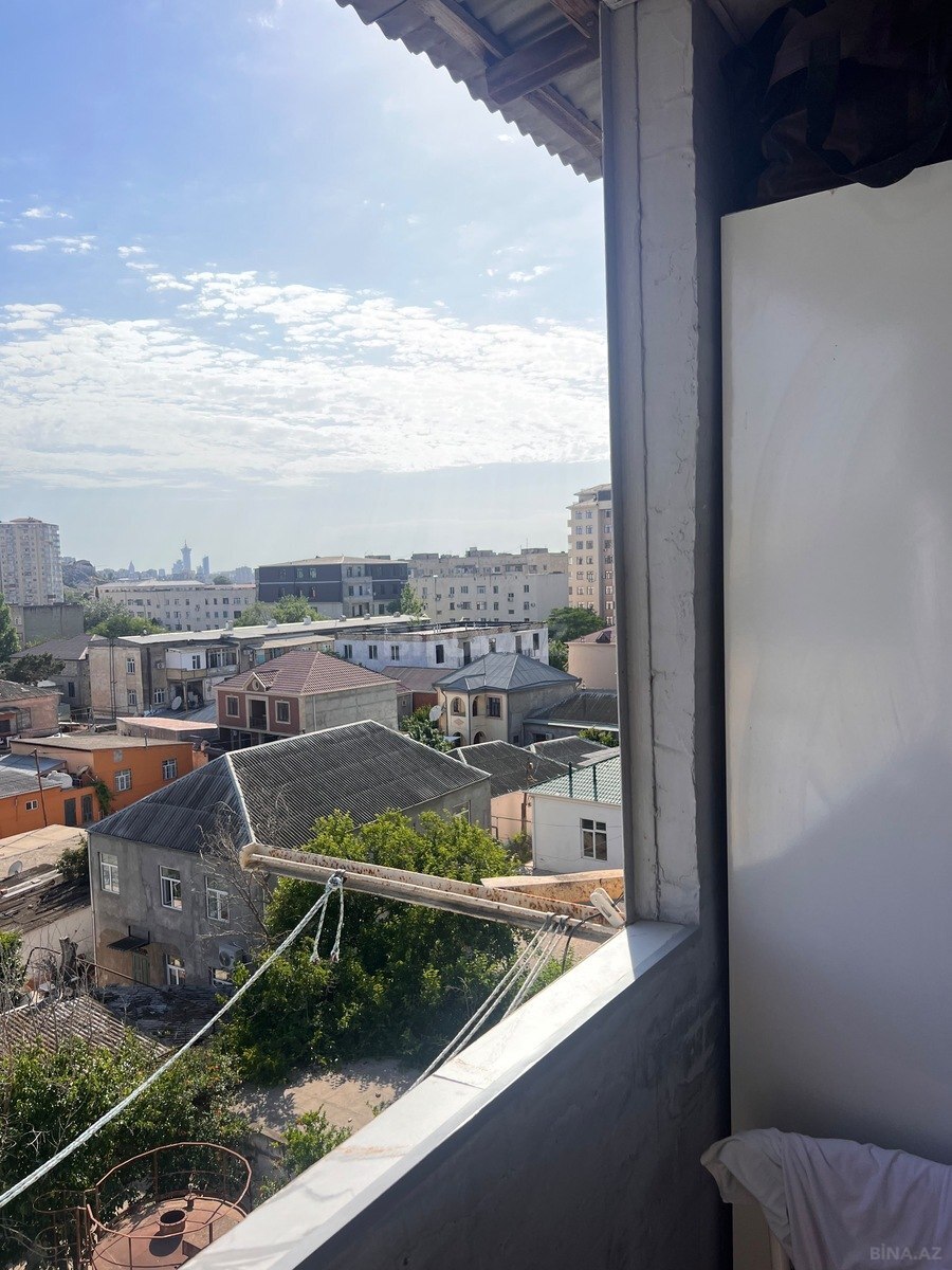 1 otaqlı Köhnə tikili, Bakıxanov q., Bakı