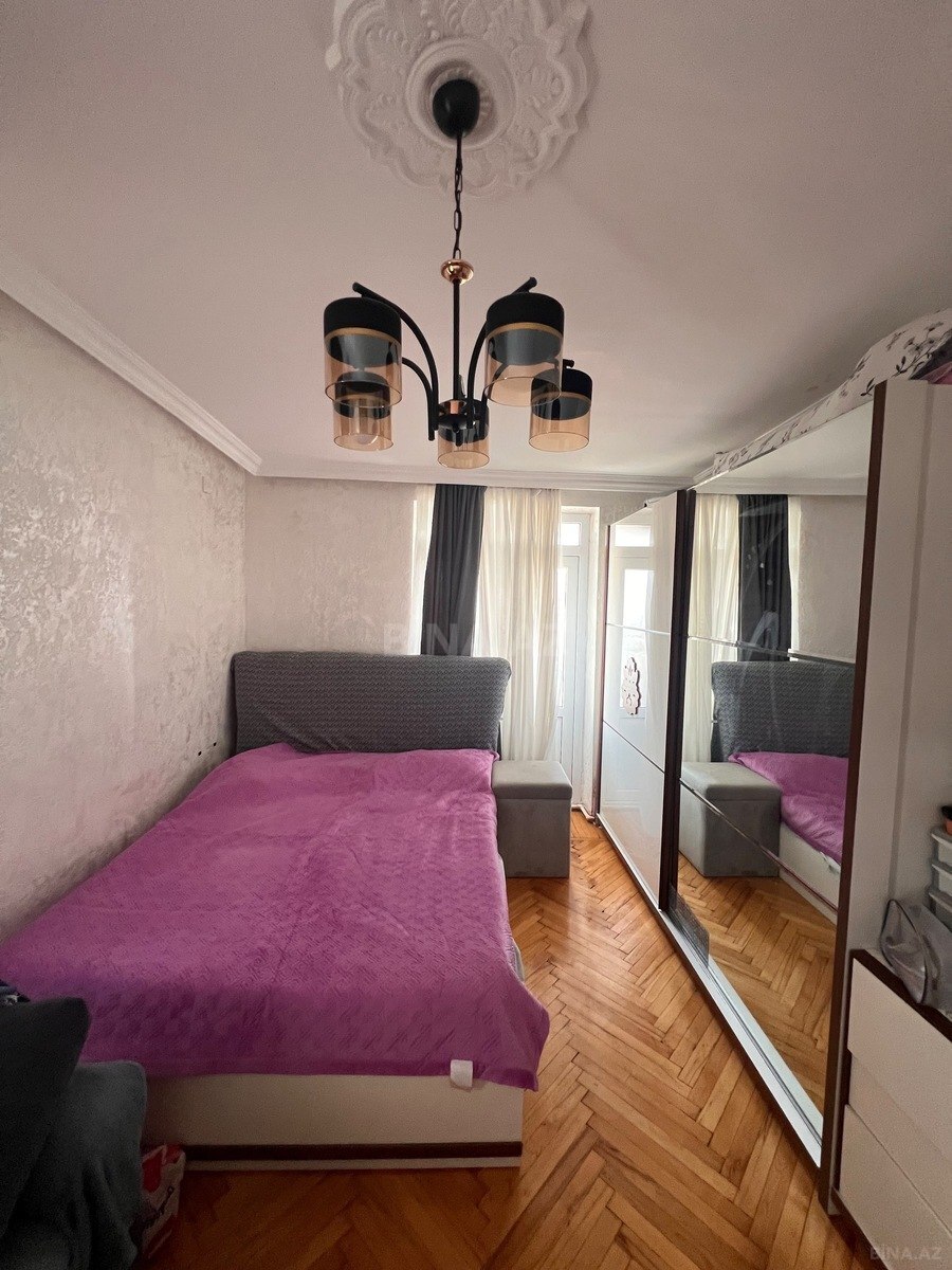 1 otaqlı Köhnə tikili, Bakıxanov q., Bakı