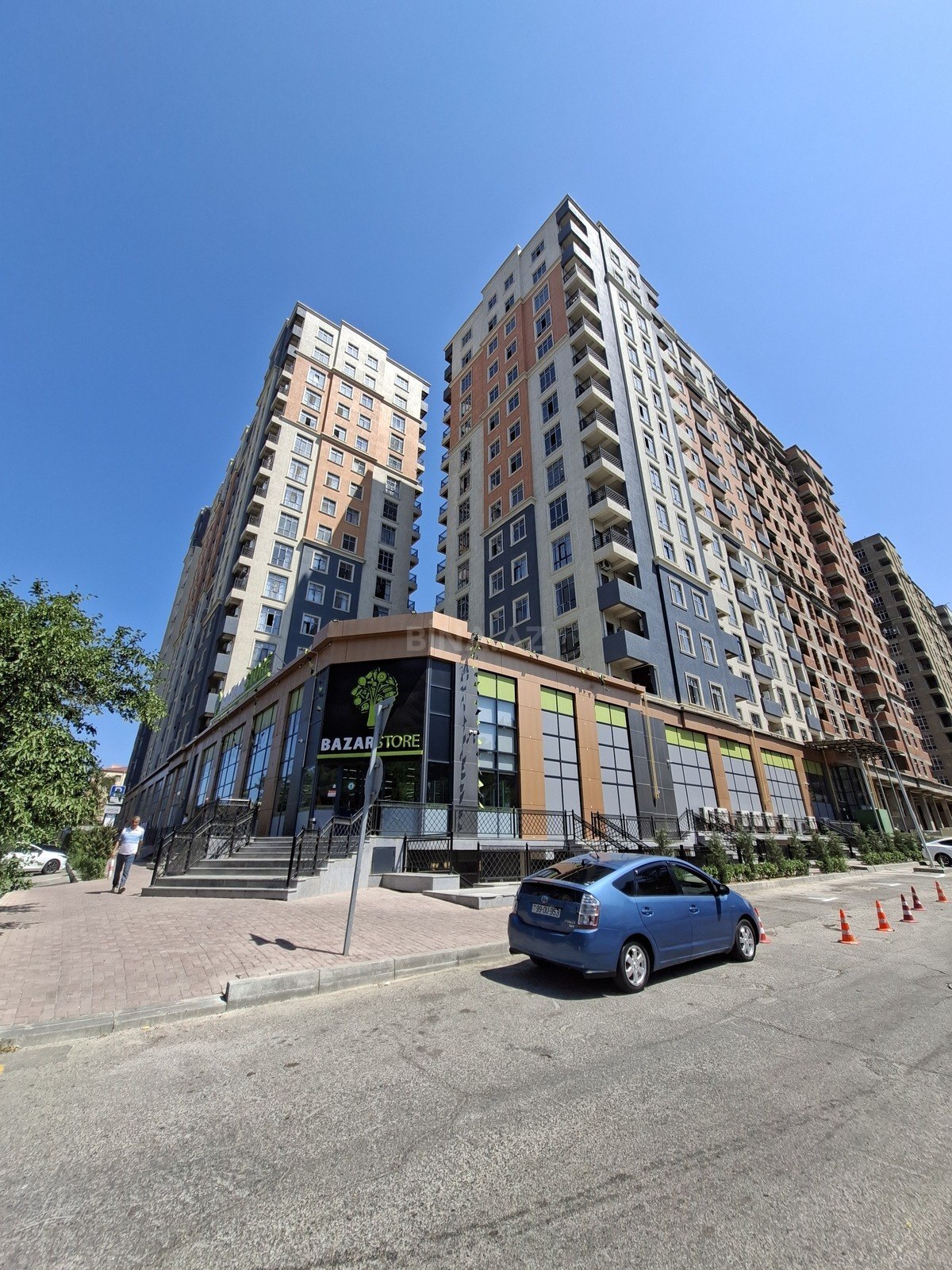 4 otaqlı Yeni tikili, Qara Qarayev m., Bakı