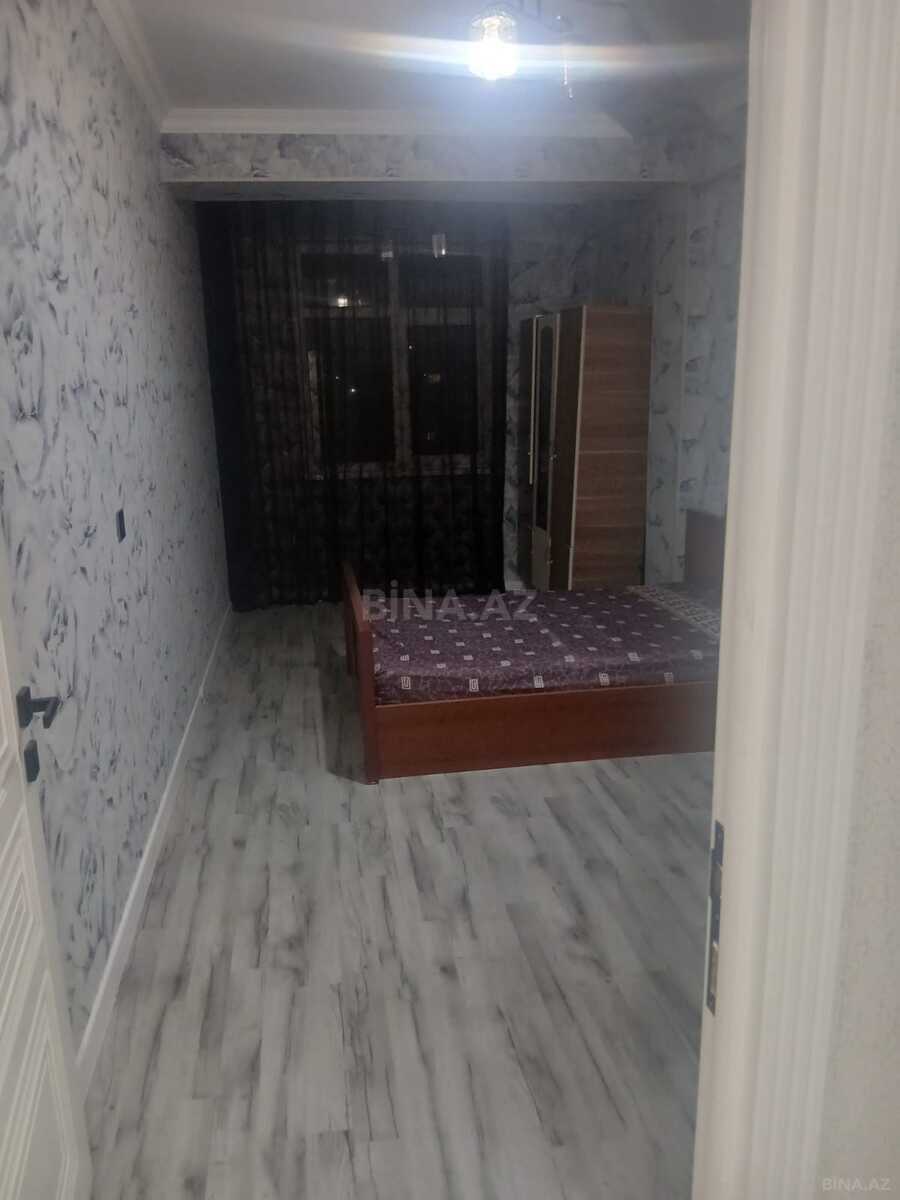 3 otaqlı Yeni tikili, Xırdalan