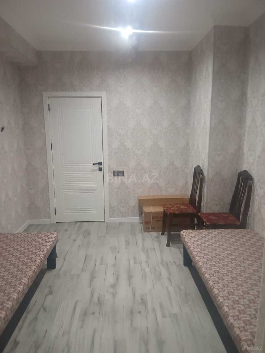 3 otaqlı Yeni tikili, Xırdalan