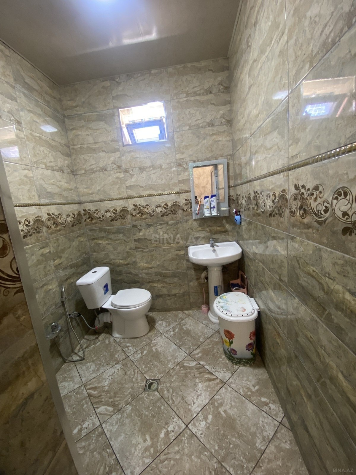 4 otaqlı Həyət evi/Bağ evi, Yeni Suraxanı q., Bakı