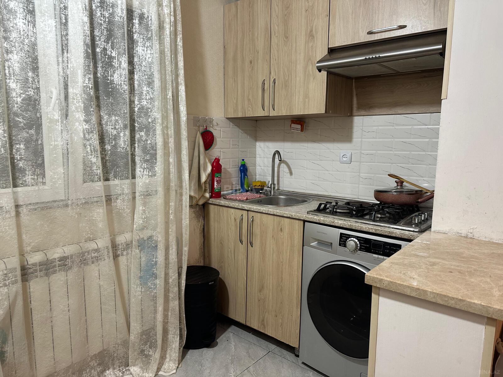 3 otaqlı Köhnə tikili, 20 Yanvar m., Bakı