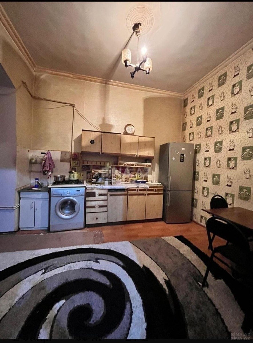 2 otaqlı Köhnə tikili, 28 May m., Bakı