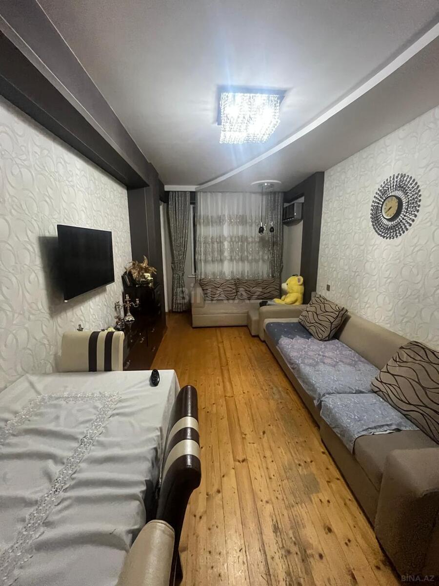 3 otaqlı Yeni tikili, Xırdalan