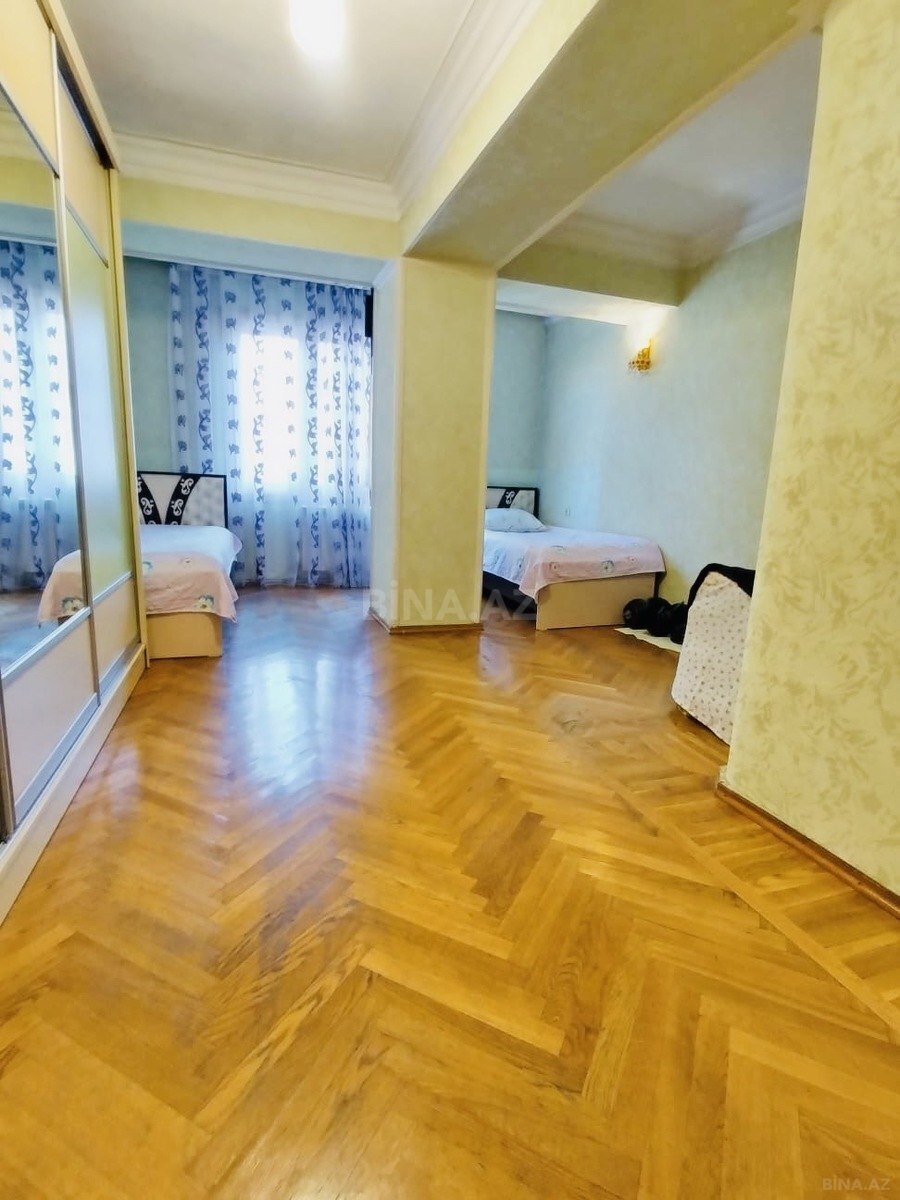 3 otaqlı Köhnə tikili, İnşaatçılar m., Bakı