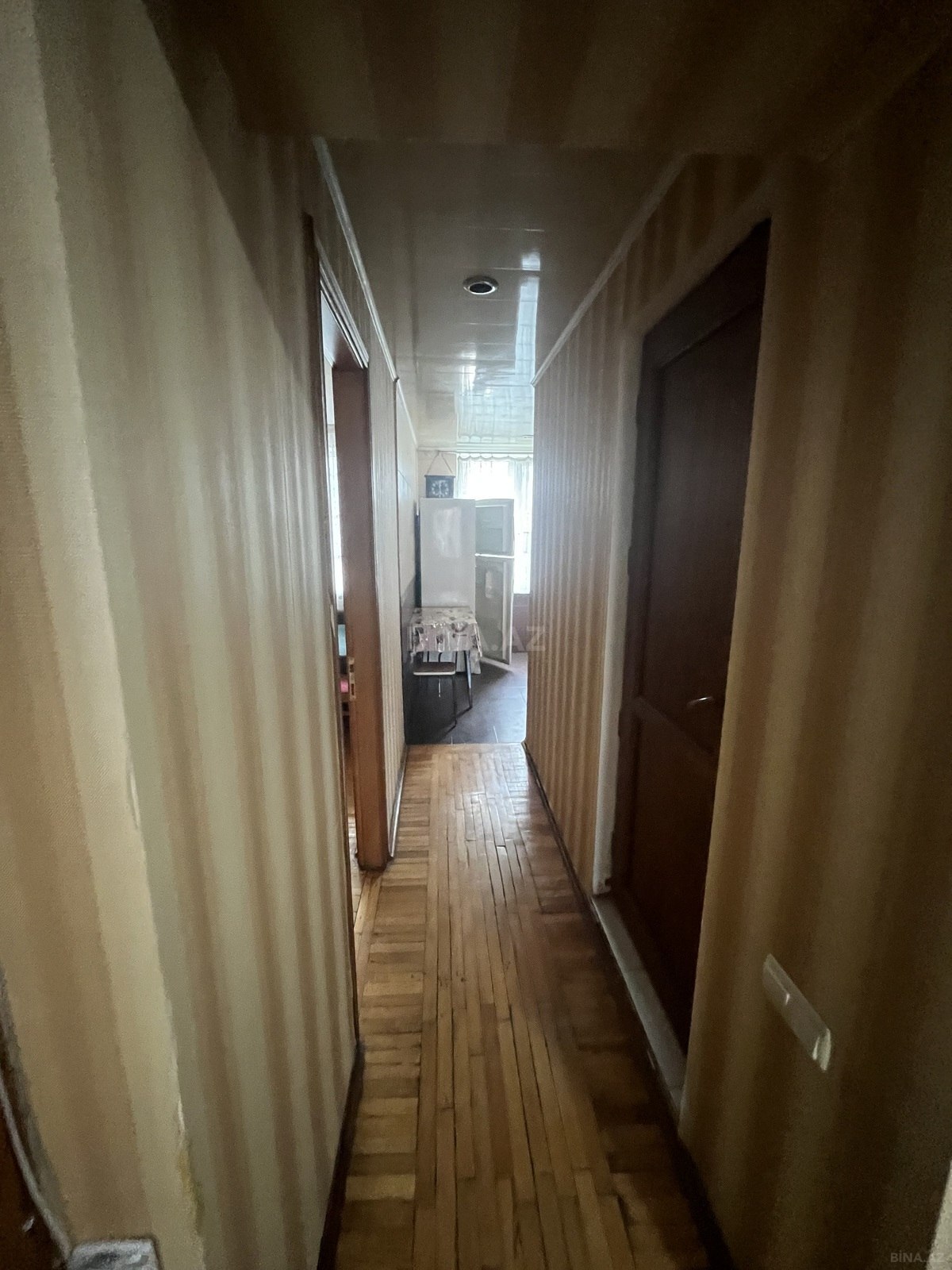 3 otaqlı Köhnə tikili, Elmlər Akademiyası m., Bakı