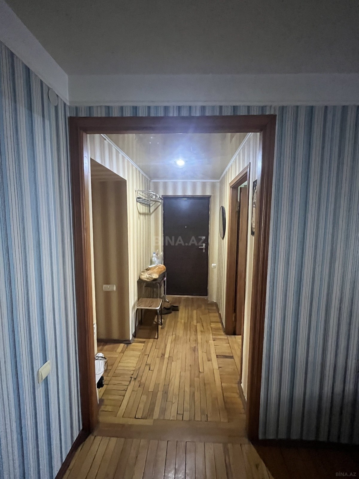 3 otaqlı Köhnə tikili, Elmlər Akademiyası m., Bakı
