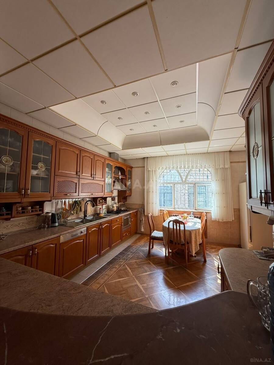 13 otaqlı Həyət evi/Bağ evi, Nərimanov r., Bakı