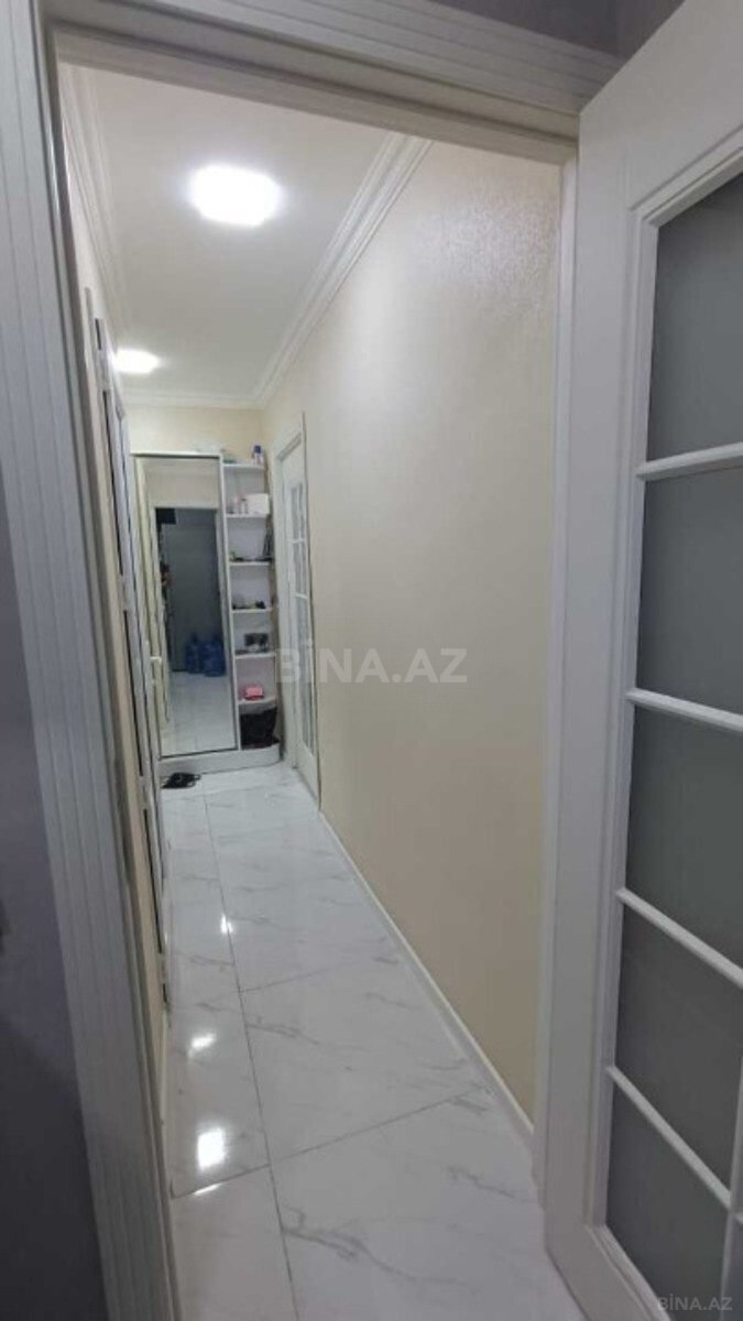 3 otaqlı Köhnə tikili, Elmlər Akademiyası m., Bakı