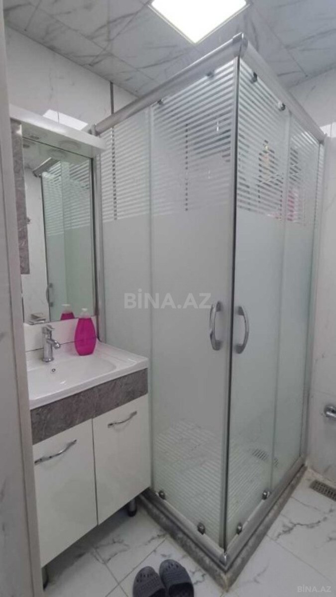 3 otaqlı Köhnə tikili, Elmlər Akademiyası m., Bakı