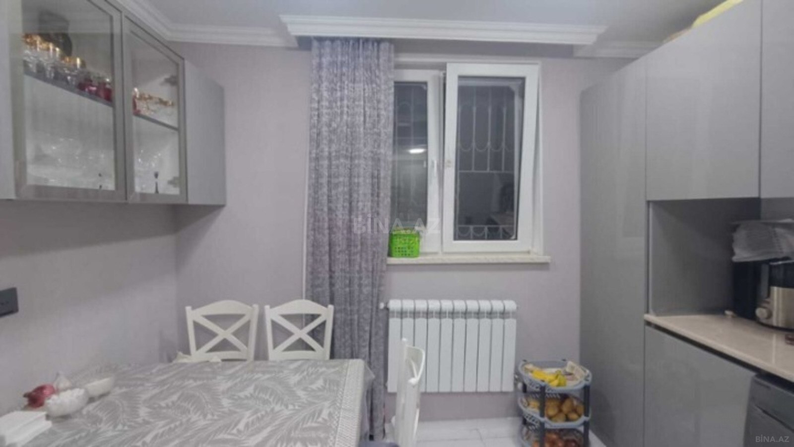 3 otaqlı Köhnə tikili, Elmlər Akademiyası m., Bakı