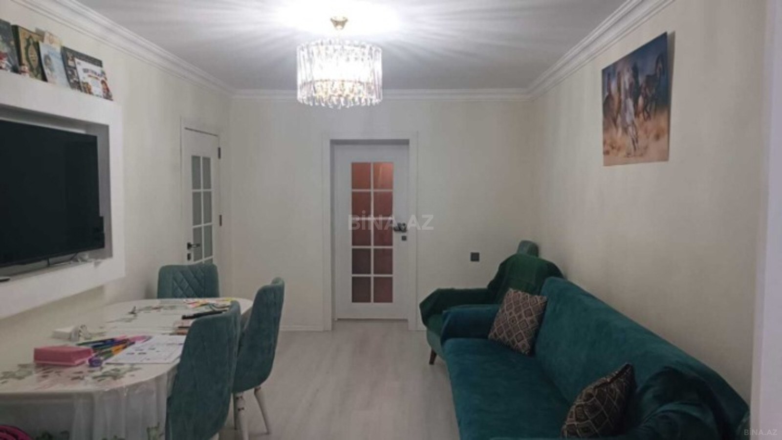 3 otaqlı Köhnə tikili, Elmlər Akademiyası m., Bakı