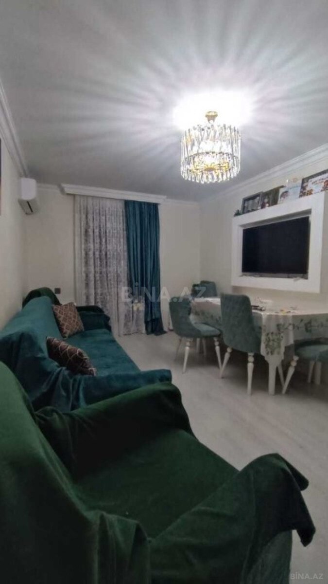 3 otaqlı Köhnə tikili, Elmlər Akademiyası m., Bakı
