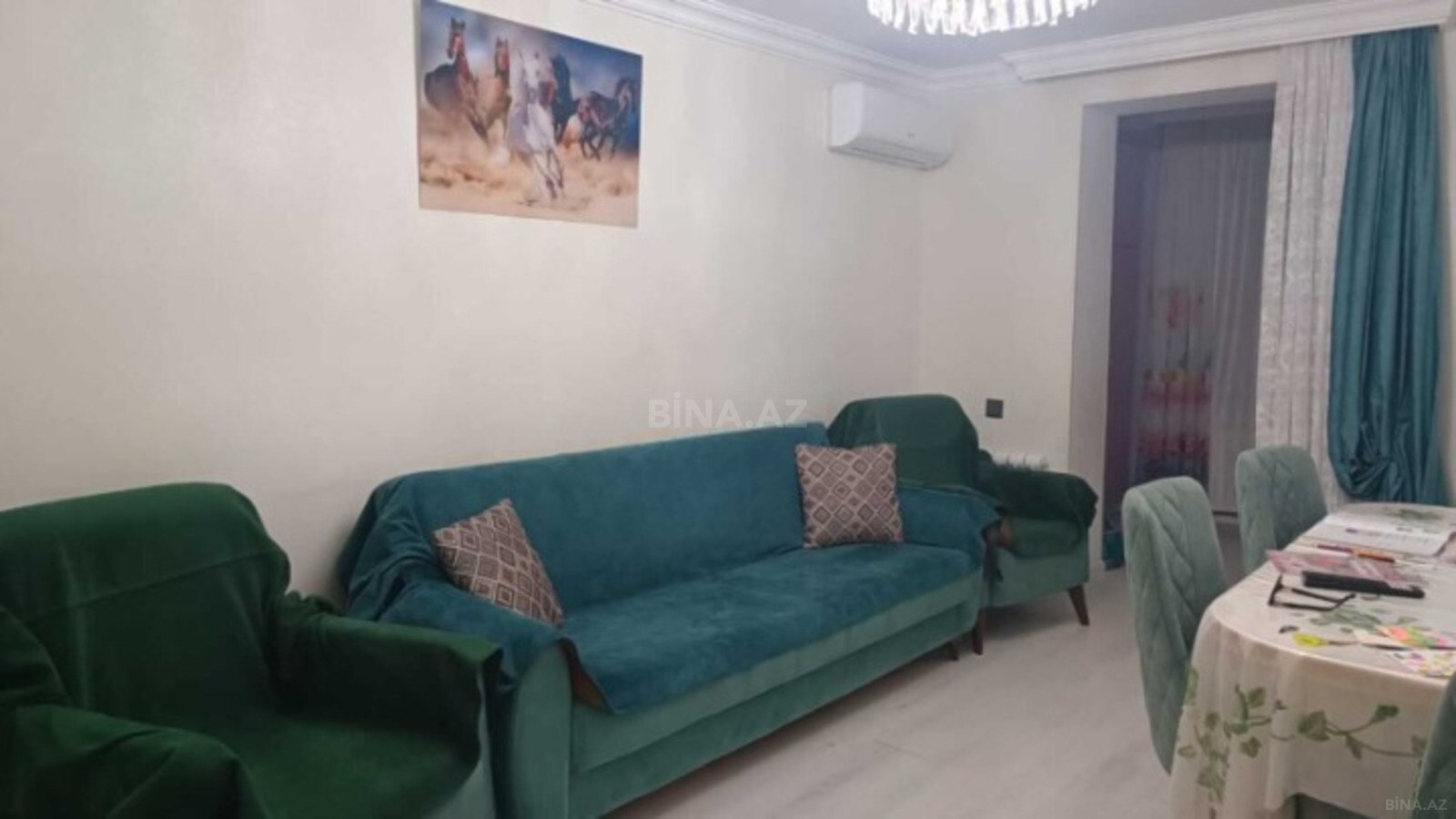 3 otaqlı Köhnə tikili, Elmlər Akademiyası m., Bakı