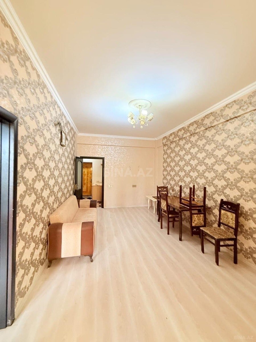 3 otaqlı Yeni tikili, Xırdalan