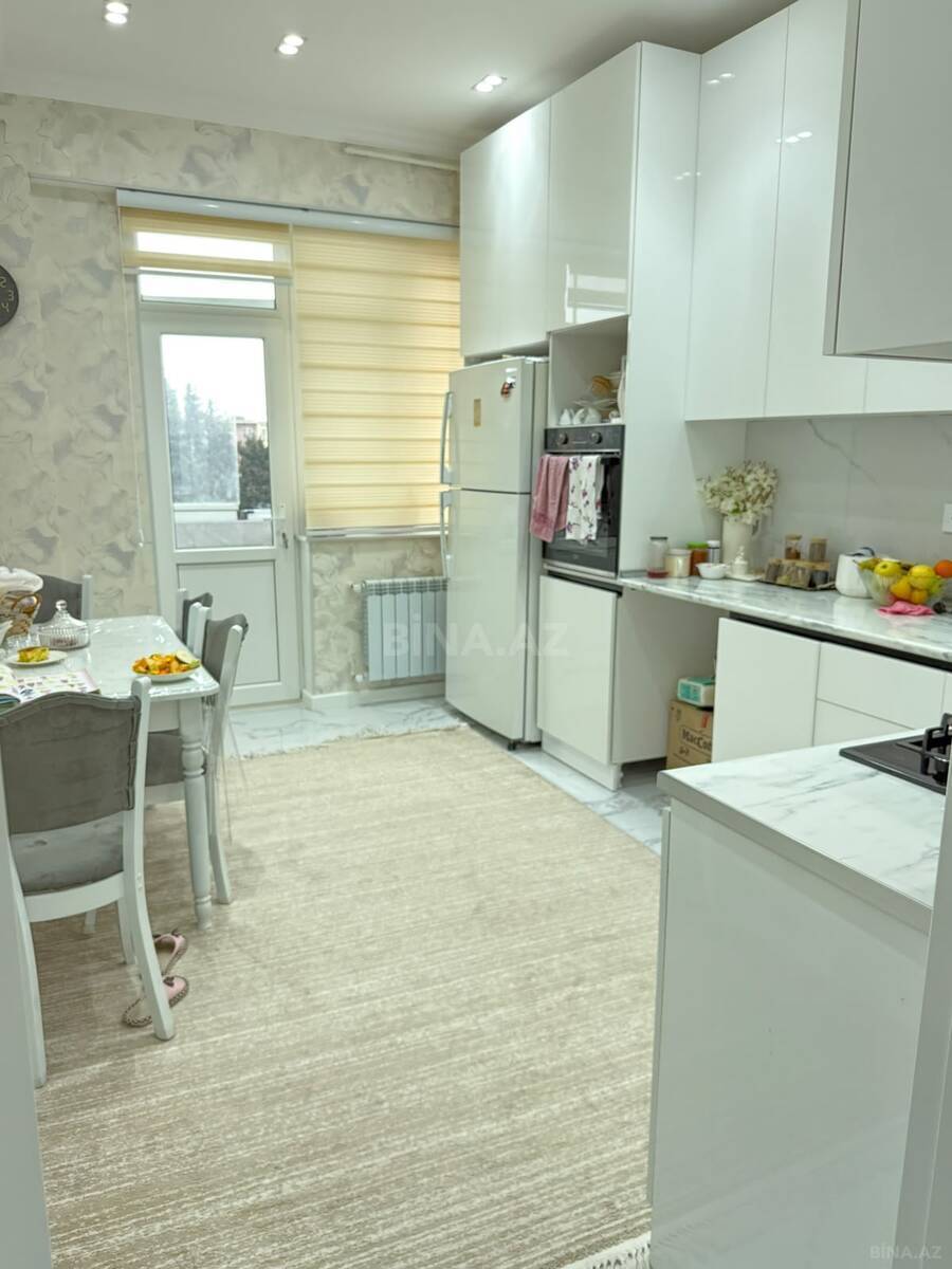 3 otaqlı Yeni tikili, 7-ci mikrorayon q., Bakı